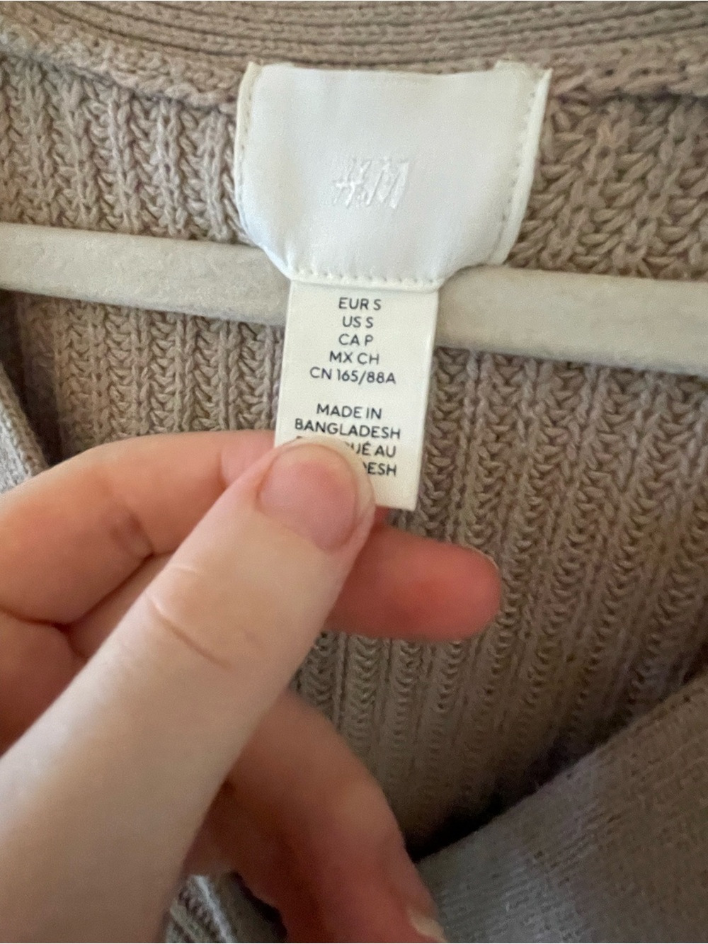 H&M Taupe Ribbed V-Neck Button Cardigan - Picture 3 of 4